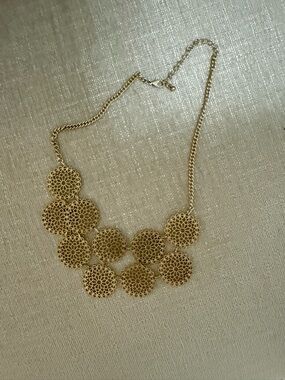 Delicate Gold Filigree Circle Statement Necklace